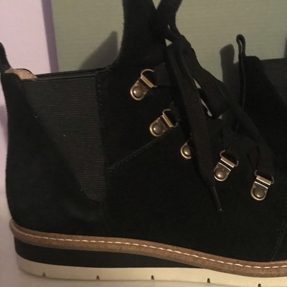 ADAM TUCKER ME TOO AJAY 14 Black Suede Ankle Boots - Picture 5 of 12